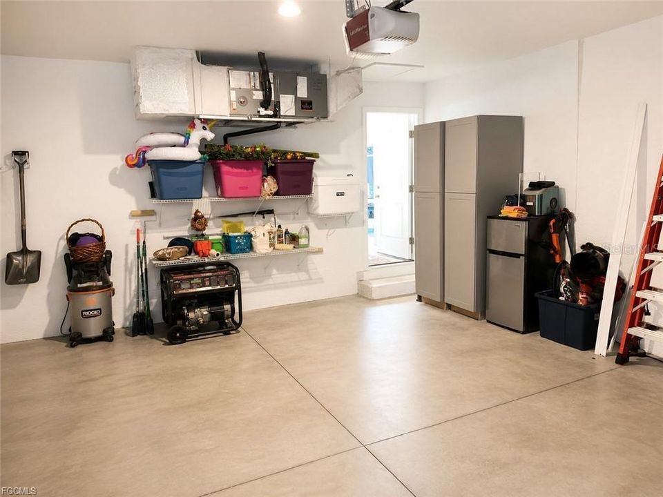 For Sale: $309,000 (3 beds, 2 baths, 1640 Square Feet)