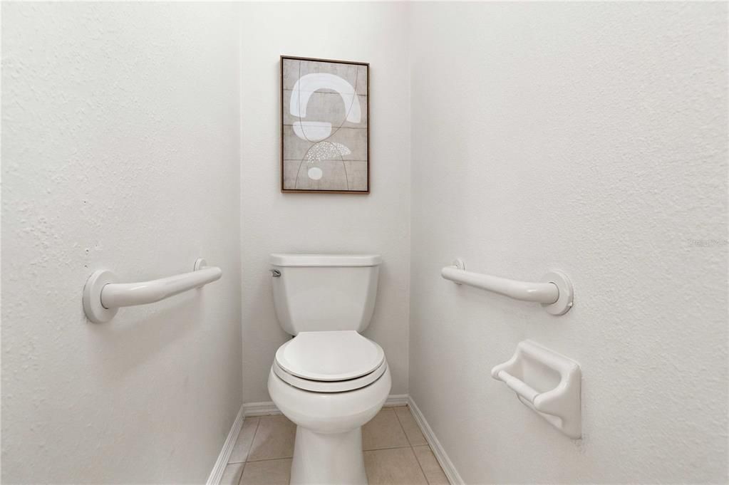 For Sale: $315,000 (2 beds, 2 baths, 1573 Square Feet)