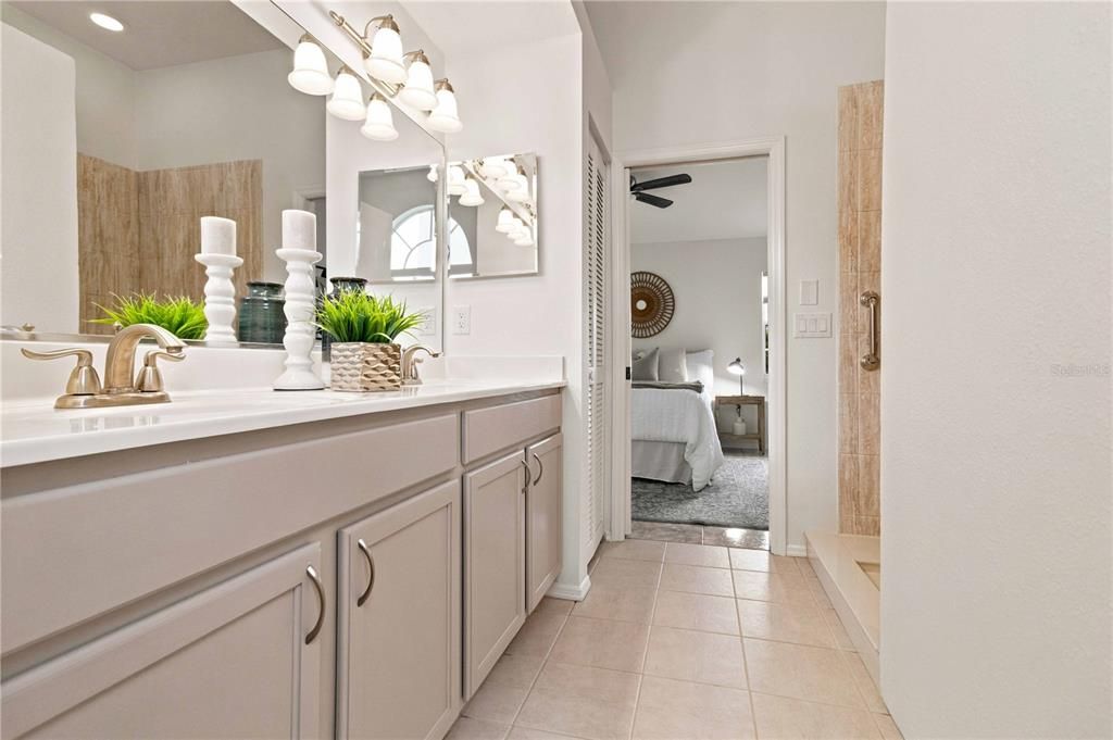 For Sale: $315,000 (2 beds, 2 baths, 1573 Square Feet)