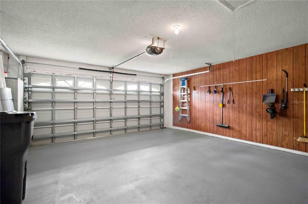 For Sale: $315,000 (2 beds, 2 baths, 1573 Square Feet)