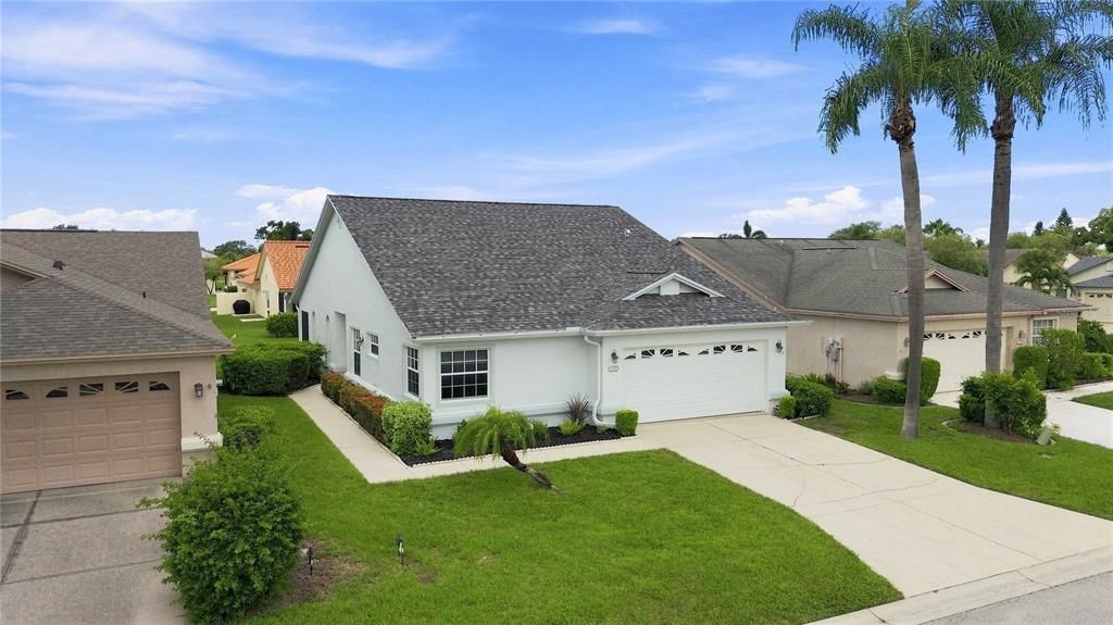 For Sale: $315,000 (2 beds, 2 baths, 1573 Square Feet)