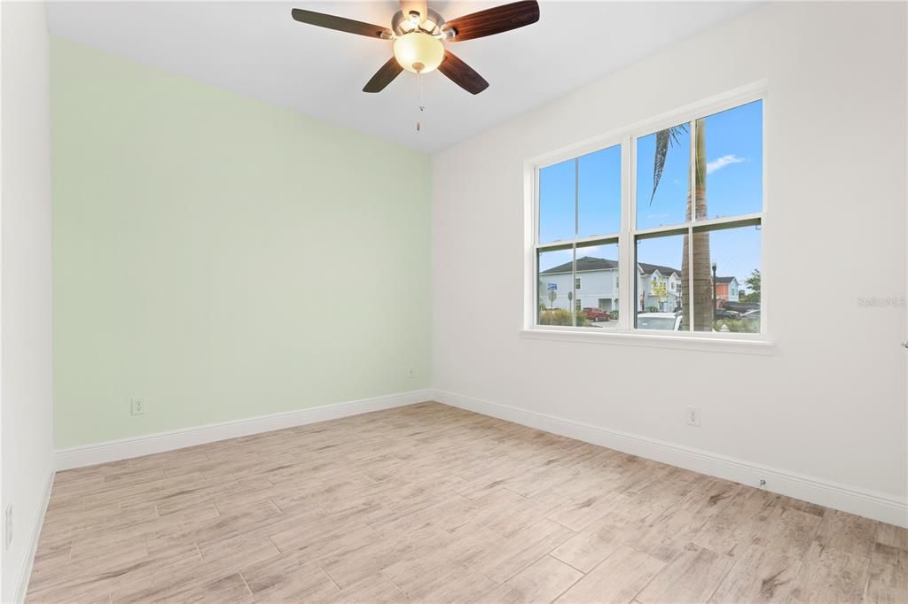 En Venta: $375,000 (4 camas, 3 baños, 1719 Pies cuadrados)