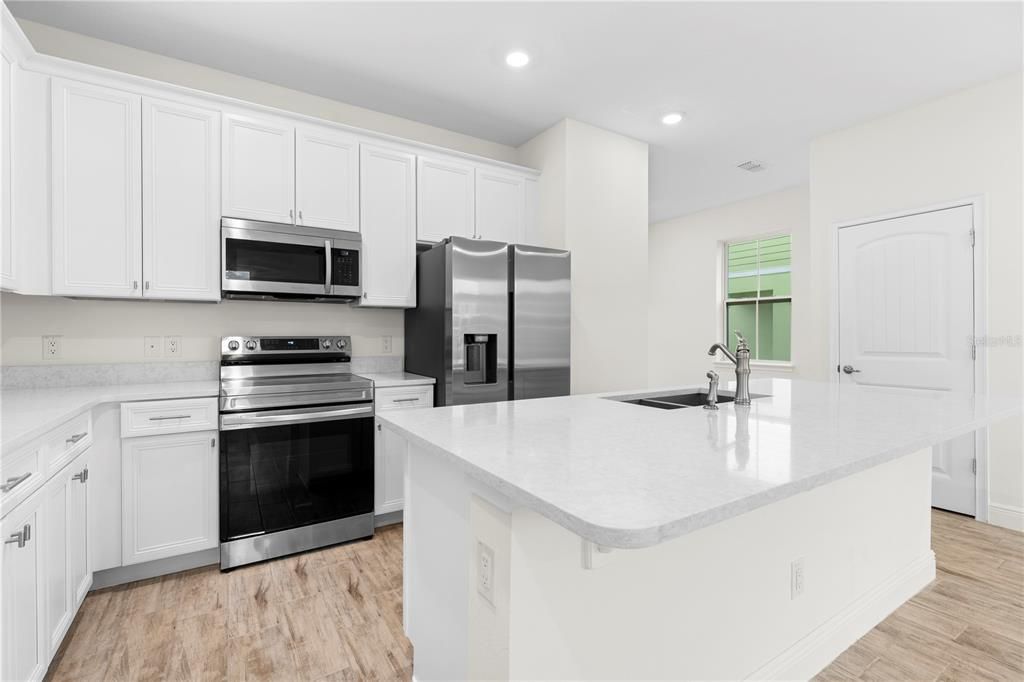 En Venta: $375,000 (4 camas, 3 baños, 1719 Pies cuadrados)