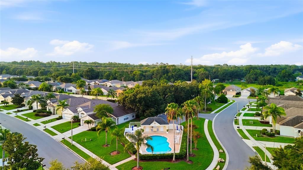 For Sale: $355,000 (2 beds, 2 baths, 1683 Square Feet)