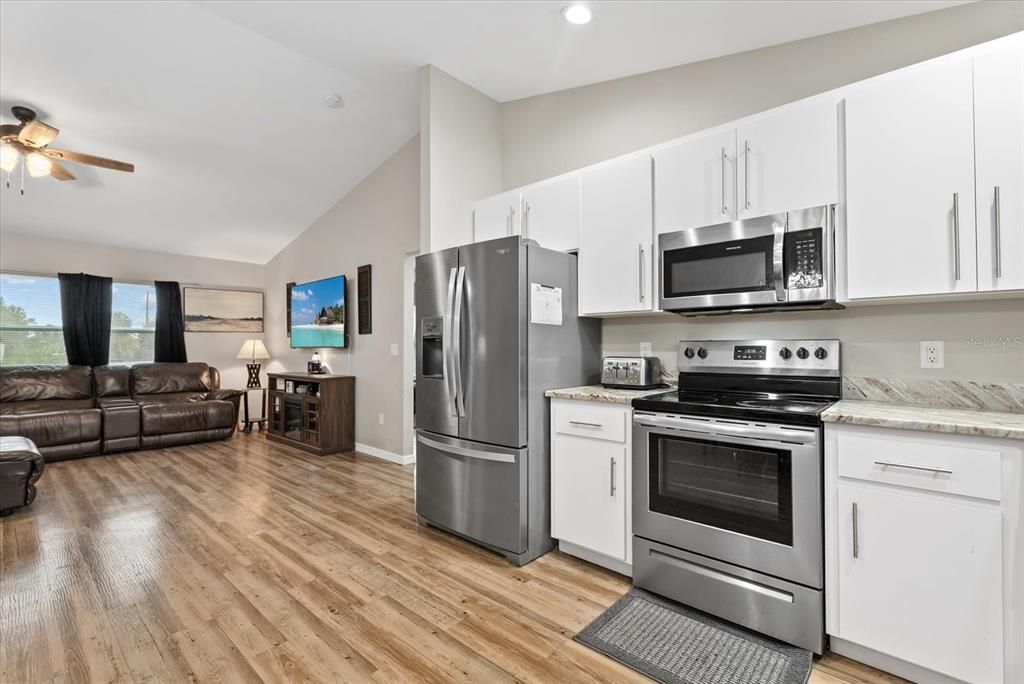 En Venta: $339,999 (3 camas, 2 baños, 1403 Pies cuadrados)