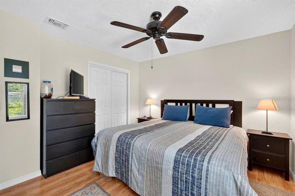 For Sale: $290,000 (3 beds, 2 baths, 1248 Square Feet)