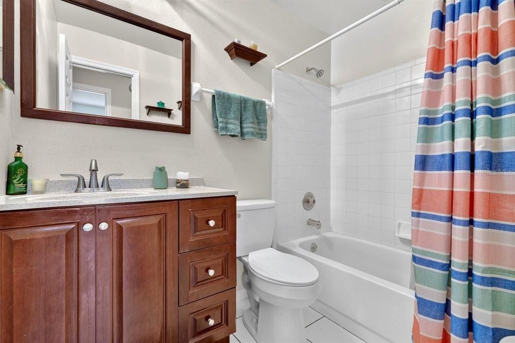 For Sale: $290,000 (3 beds, 2 baths, 1248 Square Feet)