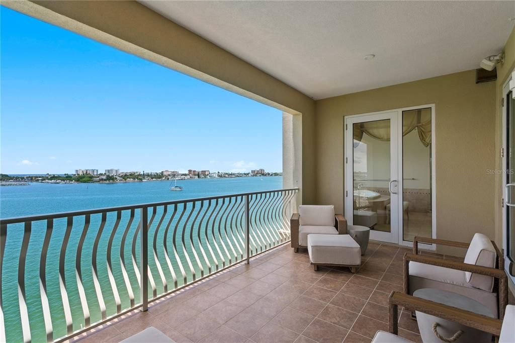 En Venta: $2,000,000 (4 camas, 3 baños, 3656 Pies cuadrados)
