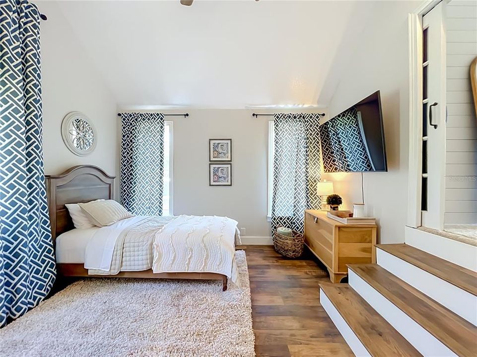 En Venta: $700,000 (2 camas, 1 baños, 1824 Pies cuadrados)