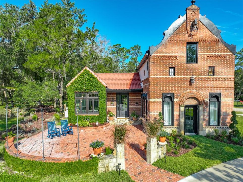 En Venta: $700,000 (2 camas, 1 baños, 1824 Pies cuadrados)