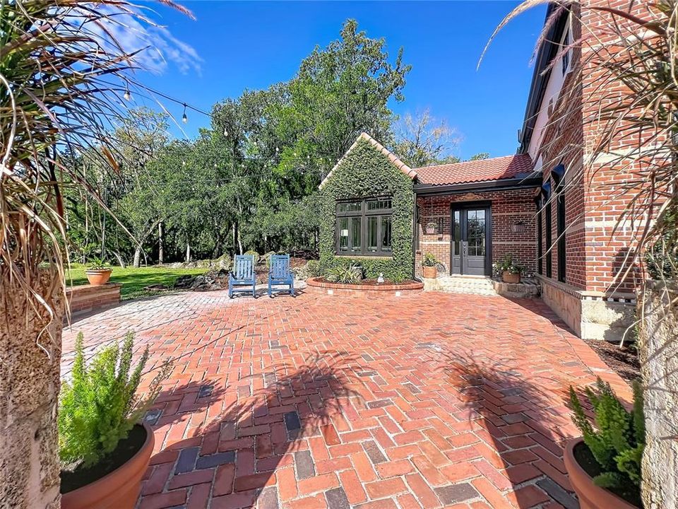 En Venta: $700,000 (2 camas, 1 baños, 1824 Pies cuadrados)