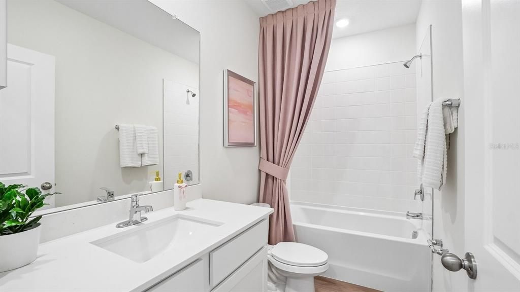 En Venta: $463,990 (3 camas, 2 baños, 1673 Pies cuadrados)
