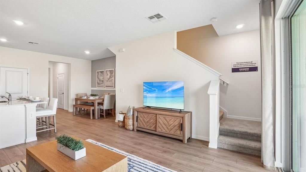 En Venta: $463,990 (3 camas, 2 baños, 1673 Pies cuadrados)