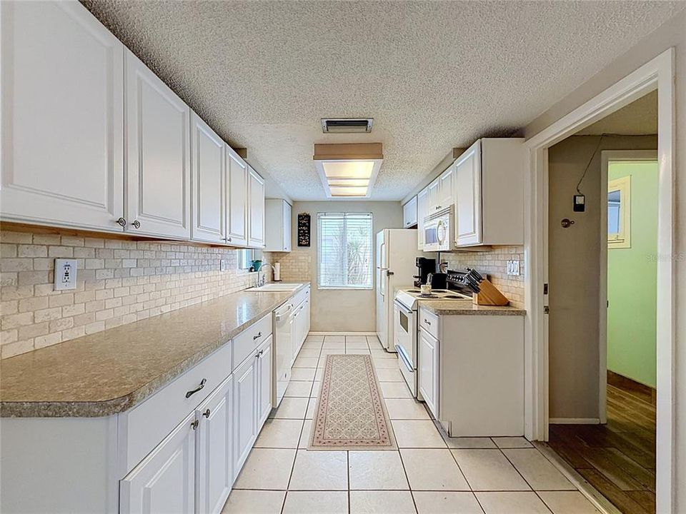 En Venta: $240,000 (2 camas, 1 baños, 1039 Pies cuadrados)