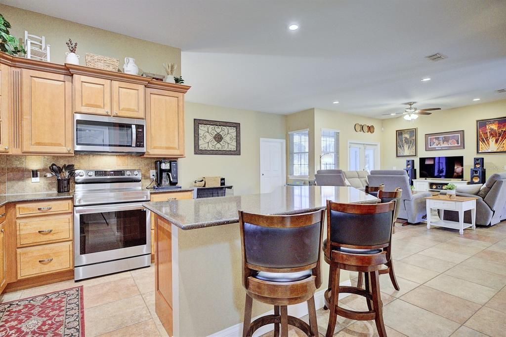 For Sale: $425,000 (3 beds, 2 baths, 2319 Square Feet)