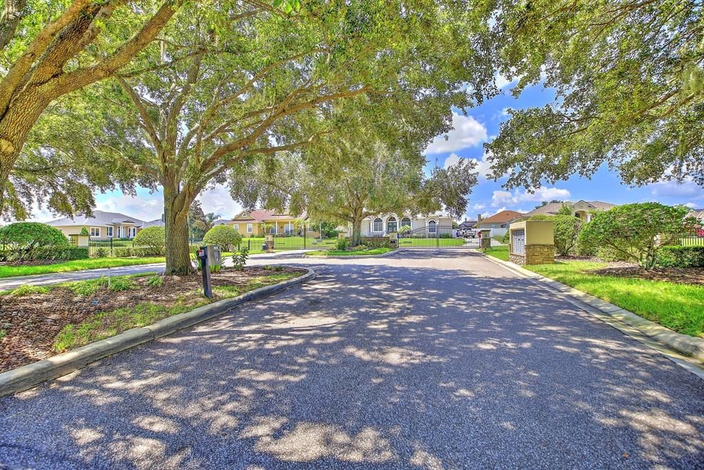 For Sale: $425,000 (3 beds, 2 baths, 2319 Square Feet)