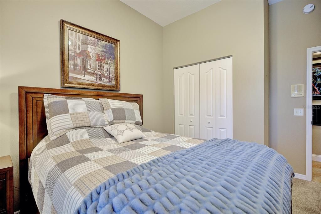For Sale: $425,000 (3 beds, 2 baths, 2319 Square Feet)