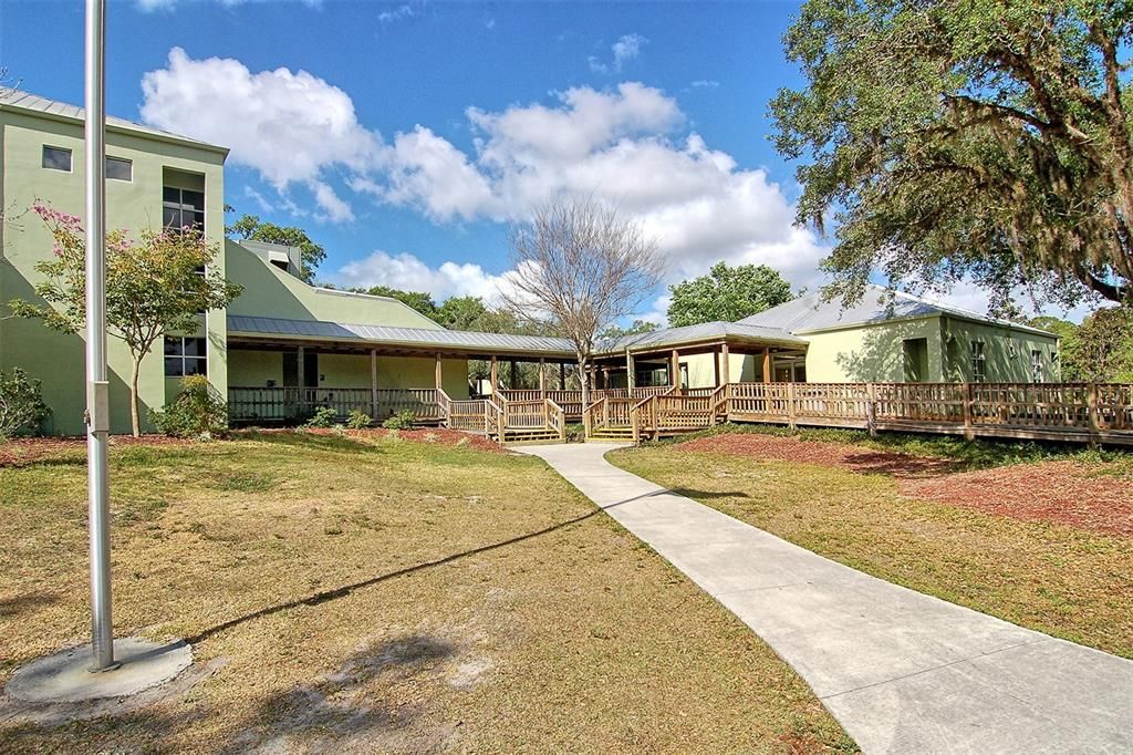 For Sale: $390,000 (3 beds, 2 baths, 1244 Square Feet)