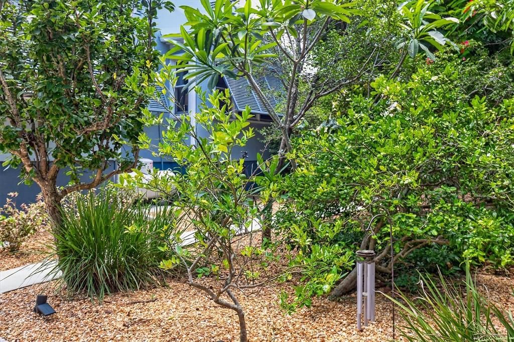 En Venta: $799,400 (3 camas, 3 baños, 2815 Pies cuadrados)