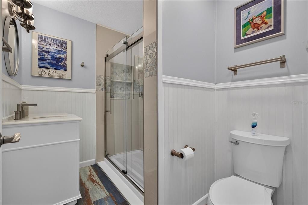 En Venta: $799,400 (3 camas, 3 baños, 2815 Pies cuadrados)
