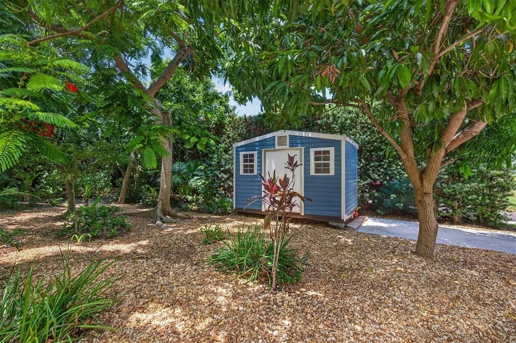 En Venta: $799,400 (3 camas, 3 baños, 2815 Pies cuadrados)