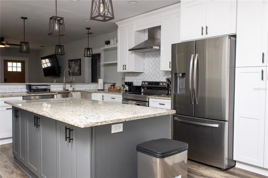 For Sale: $699,000 (3 beds, 2 baths, 2026 Square Feet)
