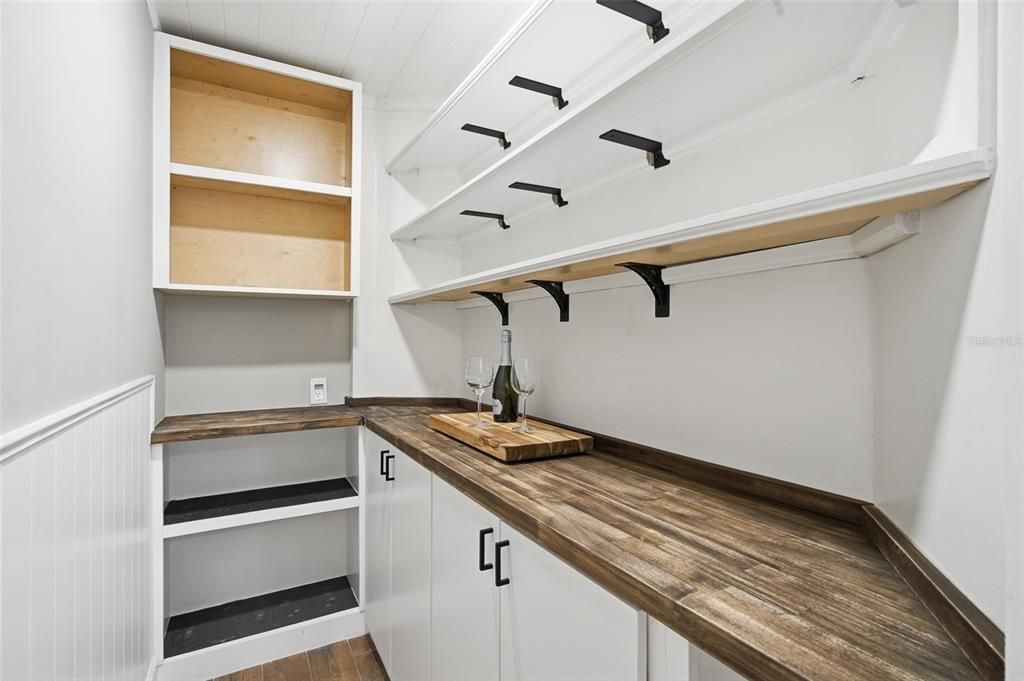 En Venta: $589,000 (3 camas, 2 baños, 1744 Pies cuadrados)