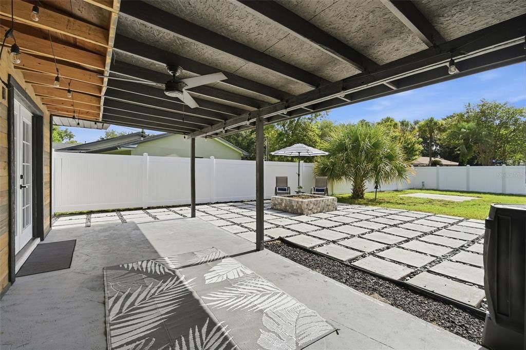 En Venta: $589,000 (3 camas, 2 baños, 1744 Pies cuadrados)