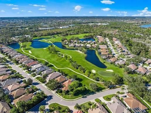 En Venta: $639,000 (3 camas, 2 baños, 2272 Pies cuadrados)
