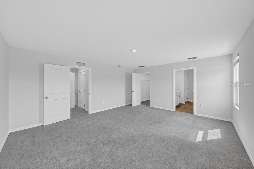 En Venta: $299,900 (3 camas, 2 baños, 1850 Pies cuadrados)