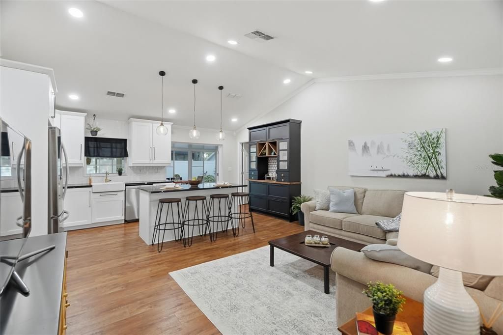 For Sale: $499,000 (3 beds, 2 baths, 1789 Square Feet)