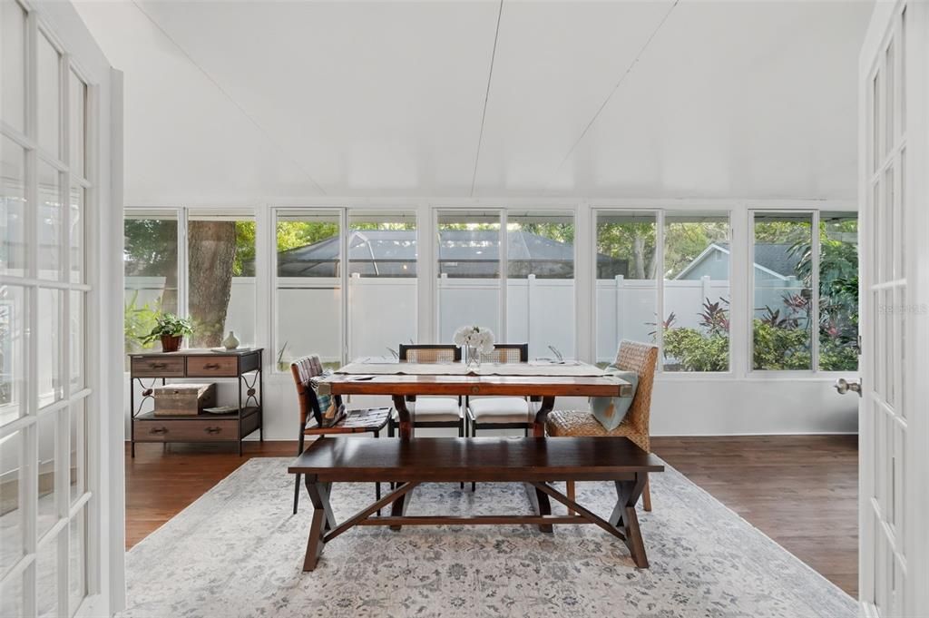 For Sale: $499,000 (3 beds, 2 baths, 1789 Square Feet)