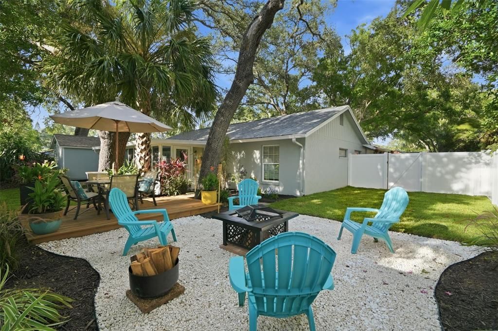 For Sale: $499,000 (3 beds, 2 baths, 1789 Square Feet)