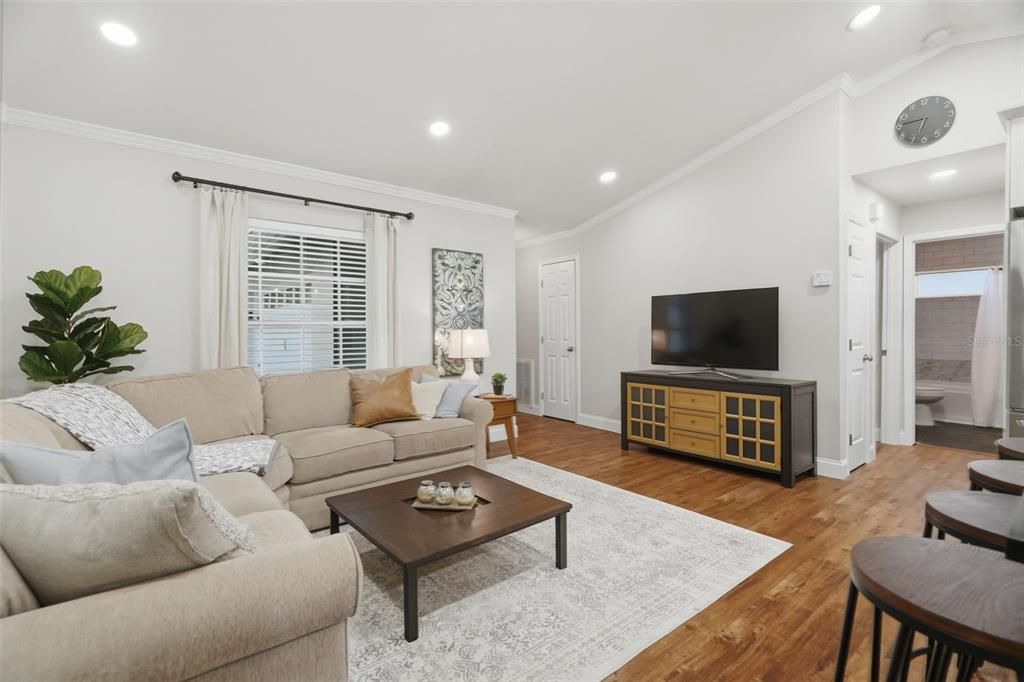 For Sale: $499,000 (3 beds, 2 baths, 1789 Square Feet)