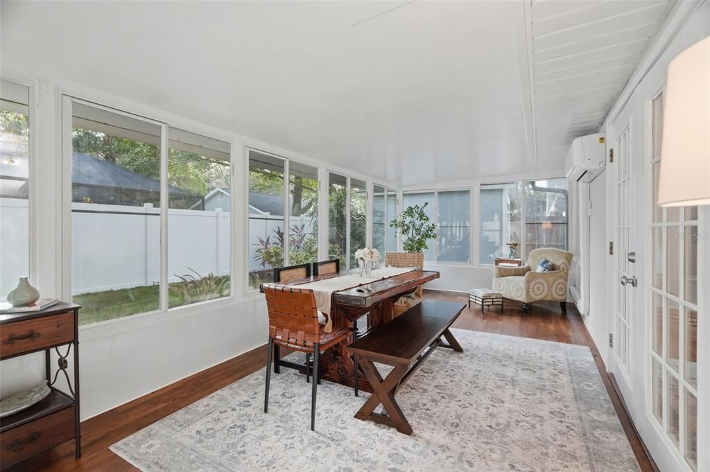 For Sale: $499,000 (3 beds, 2 baths, 1789 Square Feet)
