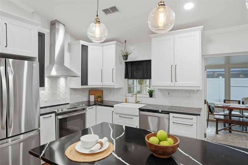 For Sale: $499,000 (3 beds, 2 baths, 1789 Square Feet)
