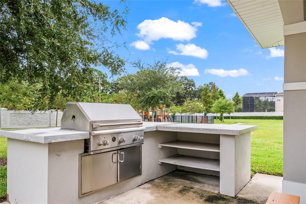 En Venta: $795,000 (4 camas, 3 baños, 2877 Pies cuadrados)