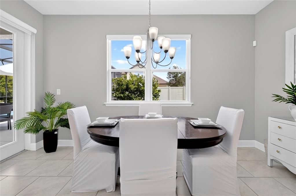 En Venta: $795,000 (4 camas, 3 baños, 2877 Pies cuadrados)