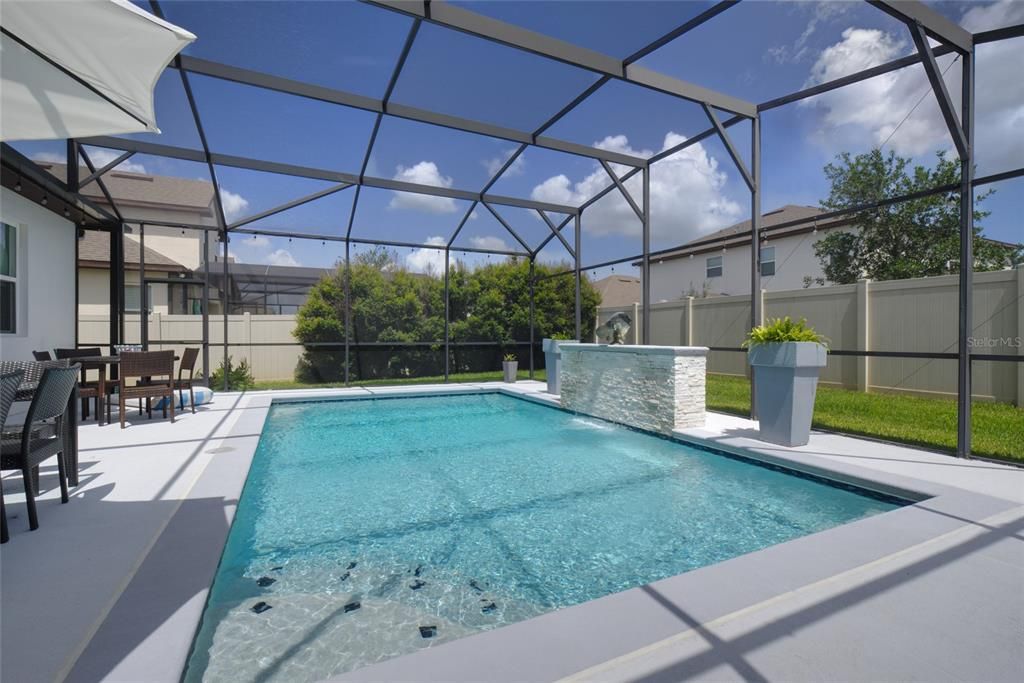 En Venta: $795,000 (4 camas, 3 baños, 2877 Pies cuadrados)