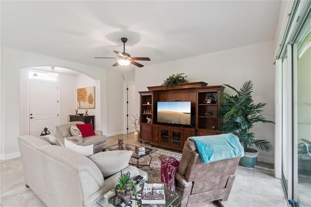 Active With Contract: $399,900 (3 beds, 2 baths, 1996 Square Feet)