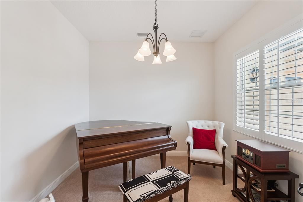 Active With Contract: $399,900 (3 beds, 2 baths, 1996 Square Feet)