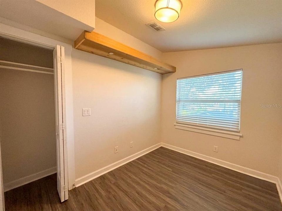 For Rent: $1,850 (2 beds, 1 baths, 1012 Square Feet)
