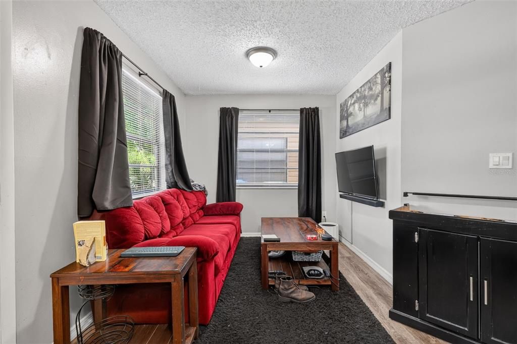 En Venta: $399,000 (4 camas, 0 baños, 1462 Pies cuadrados)