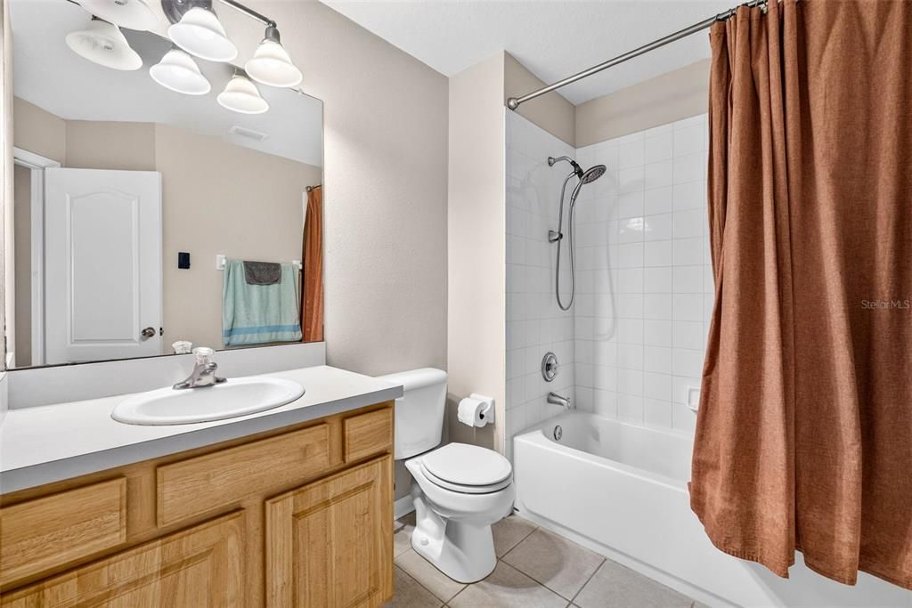 For Sale: $265,000 (3 beds, 2 baths, 1588 Square Feet)