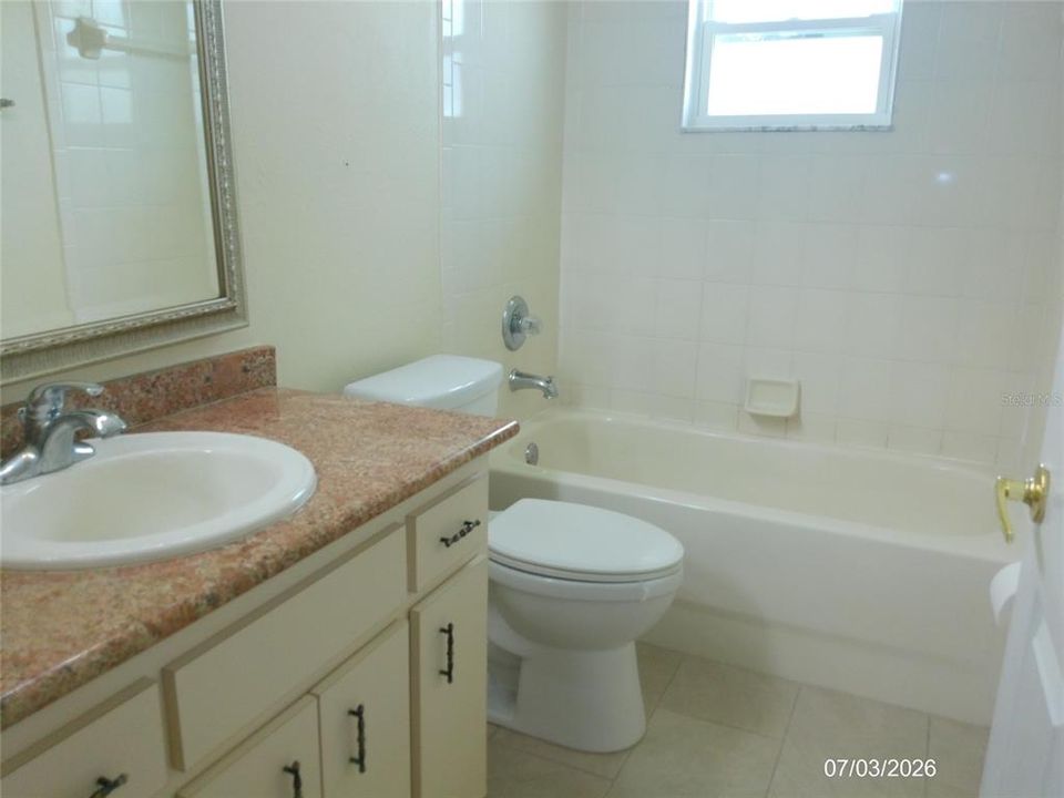 For Sale: $325,000 (3 beds, 2 baths, 1439 Square Feet)