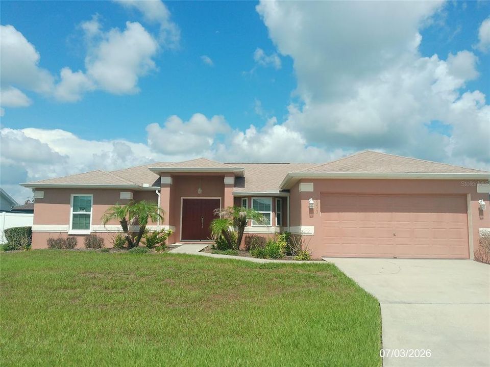 For Sale: $325,000 (3 beds, 2 baths, 1439 Square Feet)