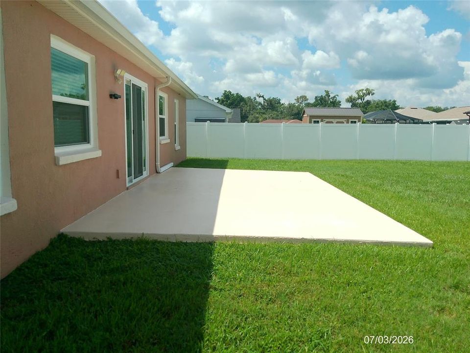 For Sale: $325,000 (3 beds, 2 baths, 1439 Square Feet)