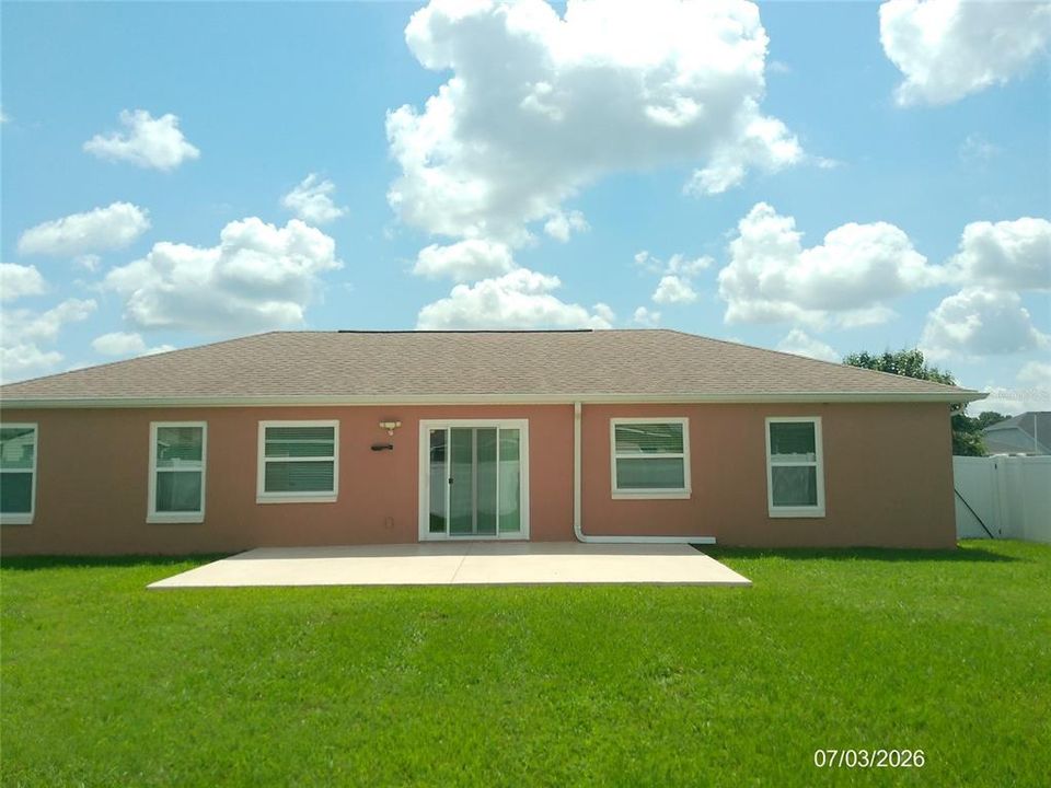 For Sale: $325,000 (3 beds, 2 baths, 1439 Square Feet)