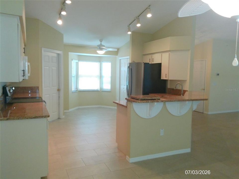 For Sale: $325,000 (3 beds, 2 baths, 1439 Square Feet)