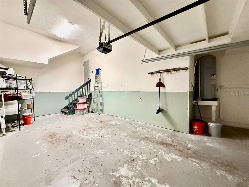 For Rent: $3,400 (3 beds, 2 baths, 1669 Square Feet)